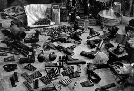The cooperatives stored arms for anarchist militants during the coup.